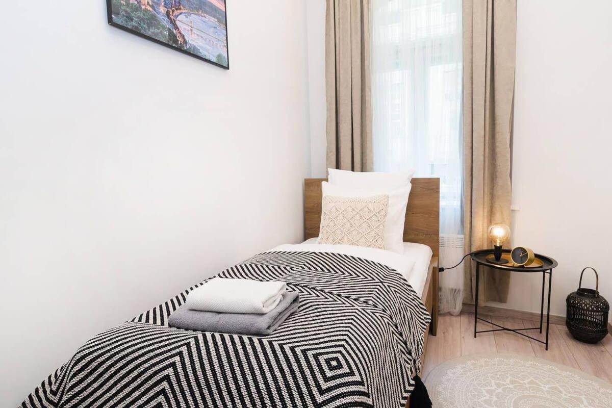 Perfect Place In The Heart Of Downtown Hébergement de vacances Budapest